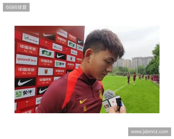 李昊:第一场输越南有很多客观因素 杨希天天给我炫耀全运会金牌